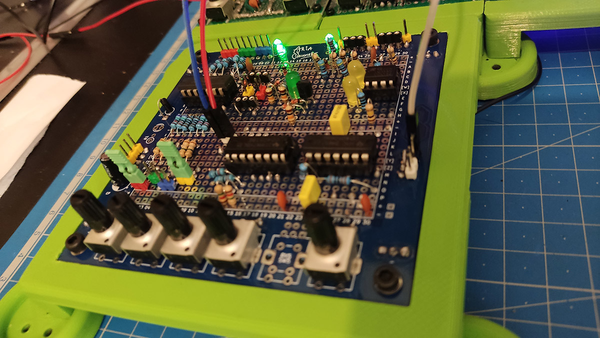 Build on my custom protoboard, this module is very busy, with 4 chips, a bunch of pots, LEDs, and resistors.